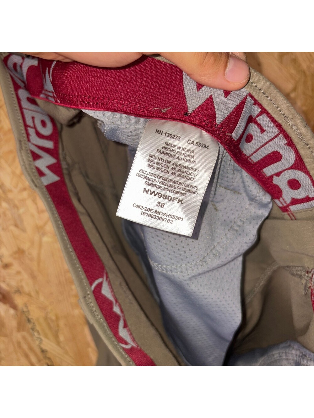 Wrangler Mens 38 Beige Cargo Shorts Used - Picture 5 of 6
